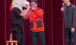 爆料脱口秀视频大全,揭秘热门视频背后的爆笑故事